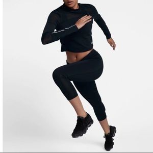 NIKE Power Dri-Fit Cropped Leggings in Black